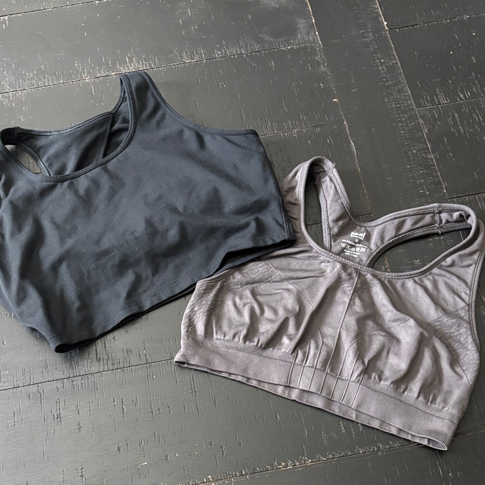 Bundle Gap & Everlast Black and Gray Sports Bras Size Medium Athletic Gym Lot